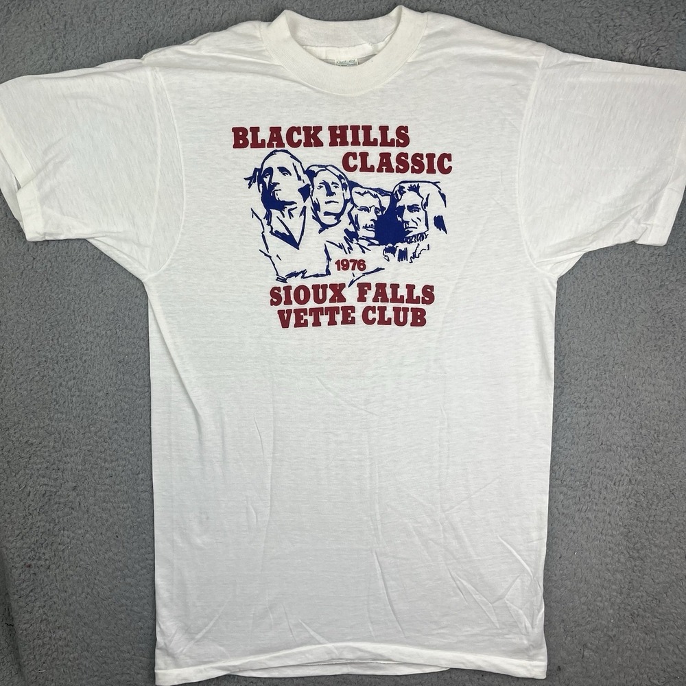 VTG‎ 1970s Black Hills Classic Car Show Sioux Falls Vette Club Corvette T Shirt